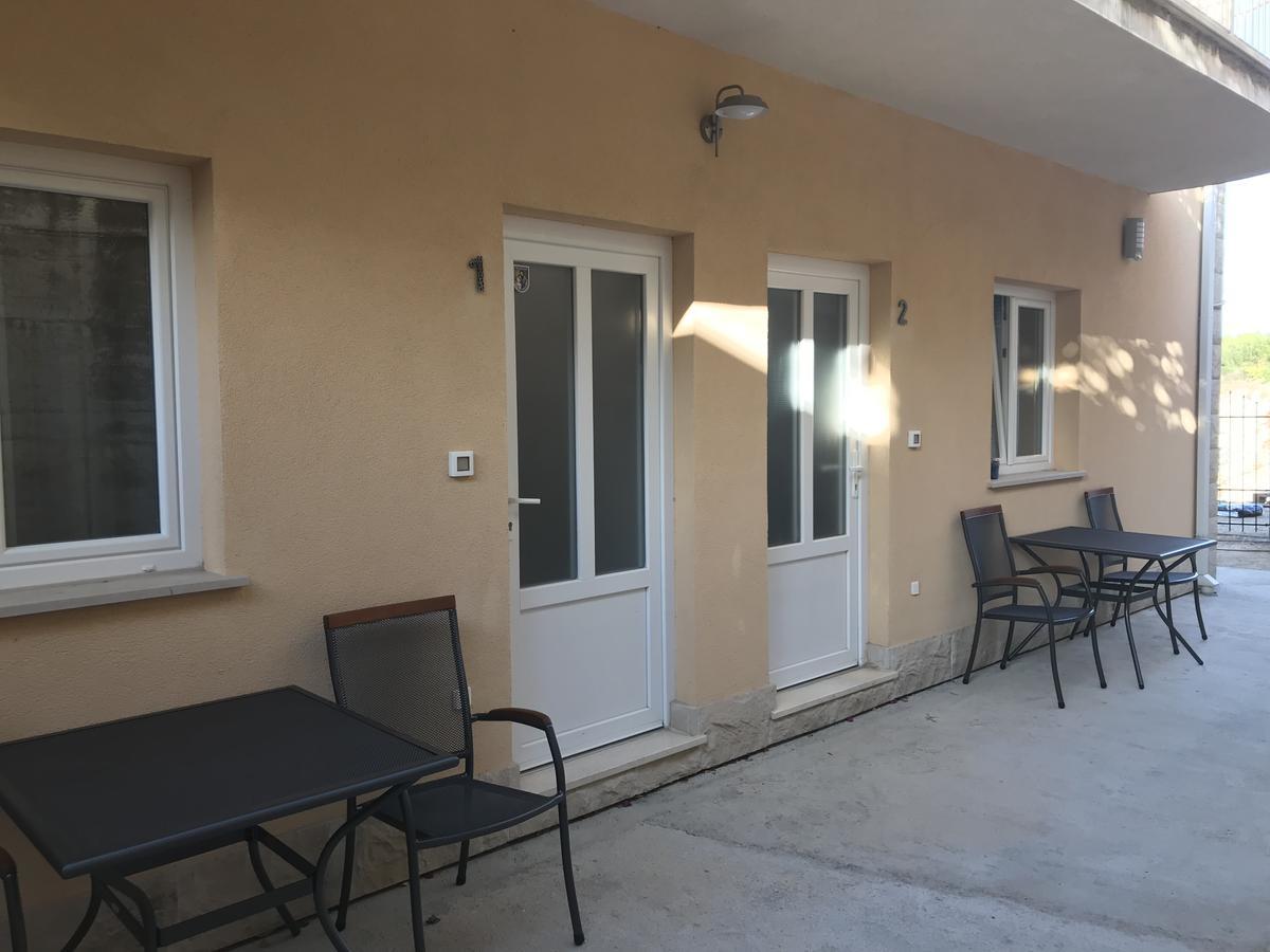 Apartment Jelena 1 *